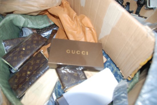 假冒GUCCI注册商标