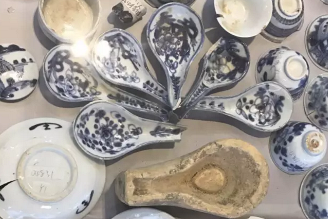 1544085031710180.png QQ截图20181206162935.png